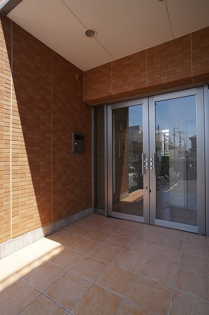 13/20 エントランス