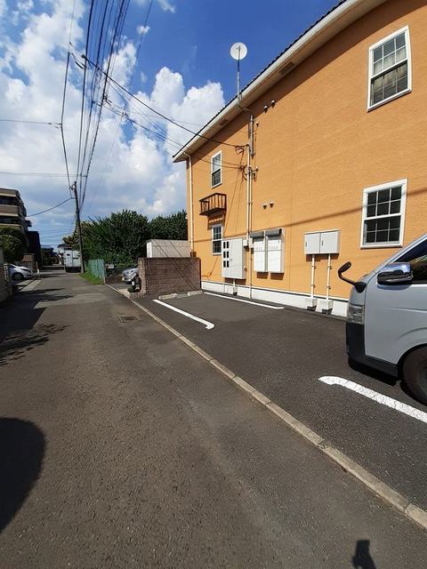 14/21 駐車場