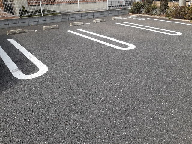 2/5 駐車場