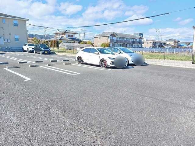 14/20 駐車場