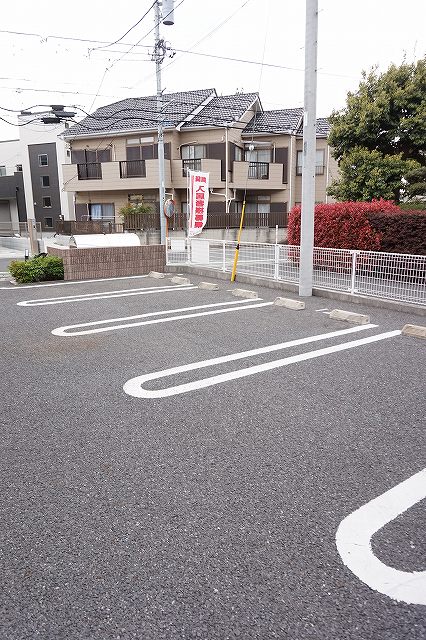 14/22 駐車場