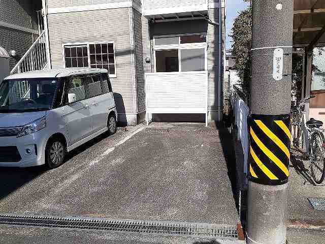 14/20 駐車場