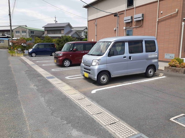 14/20 駐車場