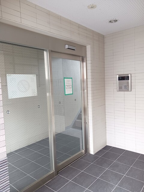 13/20 エントランス