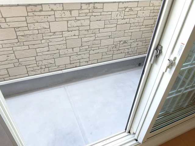 13/22 バルコニー