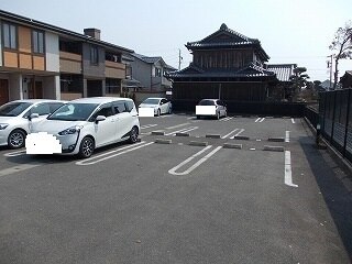 14/22 駐車場