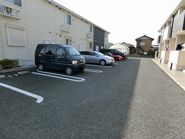 4/10 駐車場