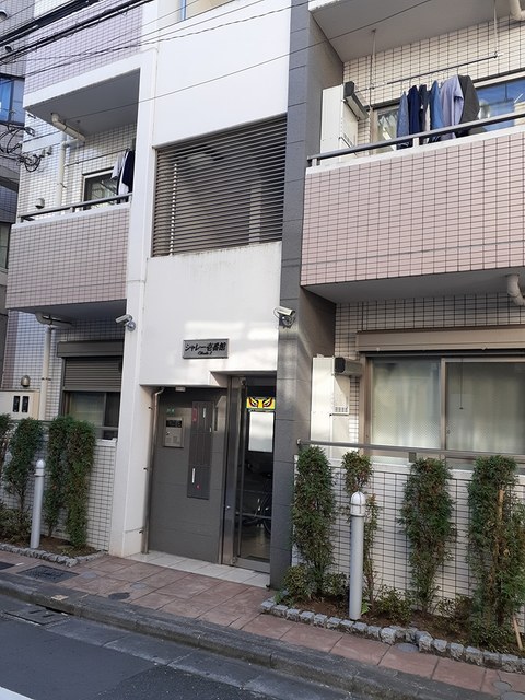 2/8 エントランス