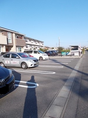 14/20 駐車場