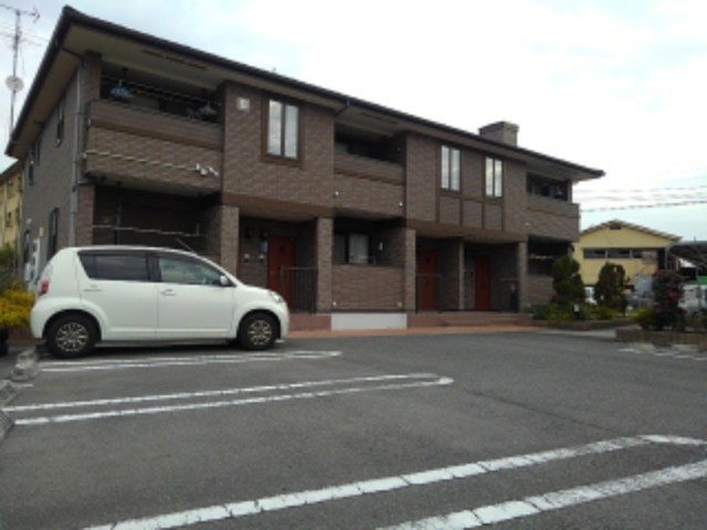 13/19 駐車場