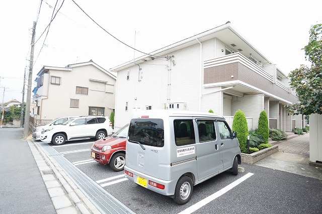 14/20 駐車場
