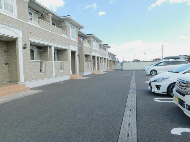 14/19 駐車場
