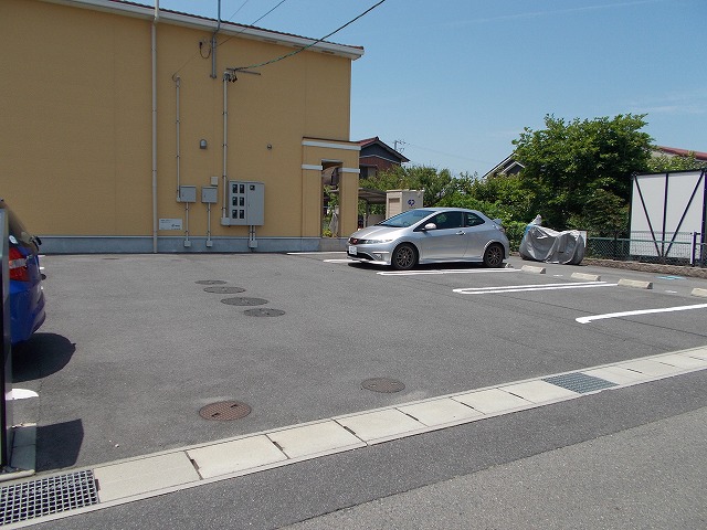 14/20 駐車場