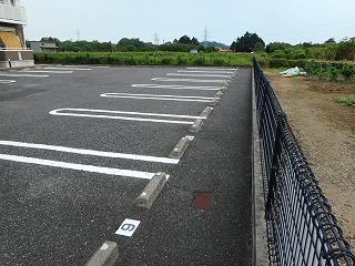 13/19 駐車場