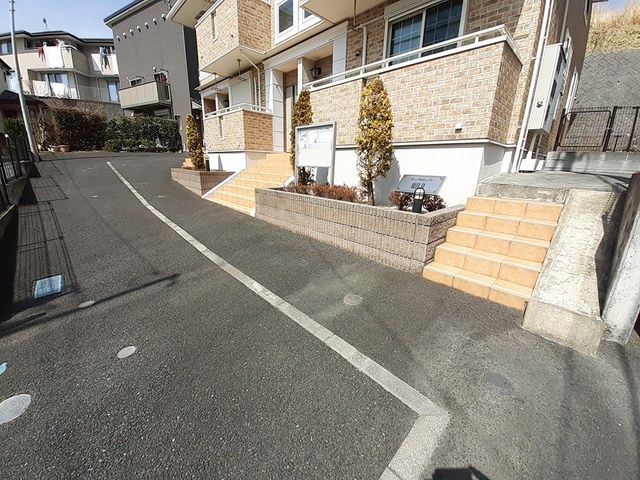 14/20 エントランス