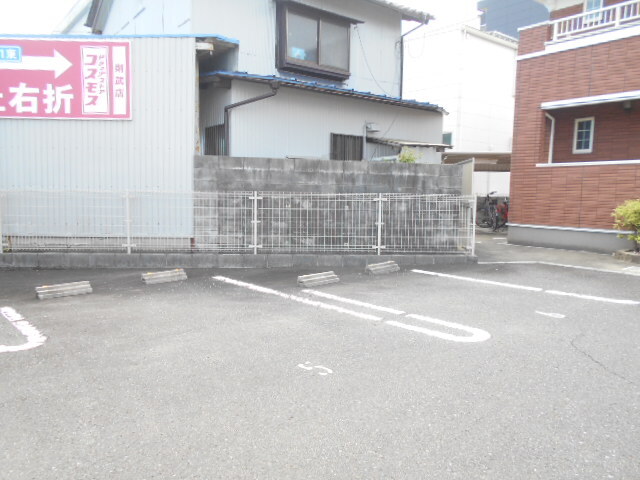 2/8 駐車場