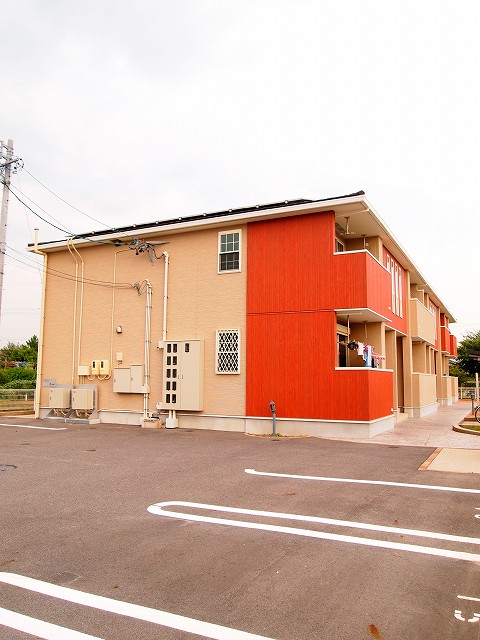 23/30 エントランス