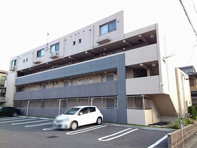 14/20 駐車場