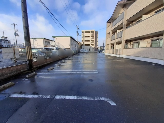 14/23 駐車場