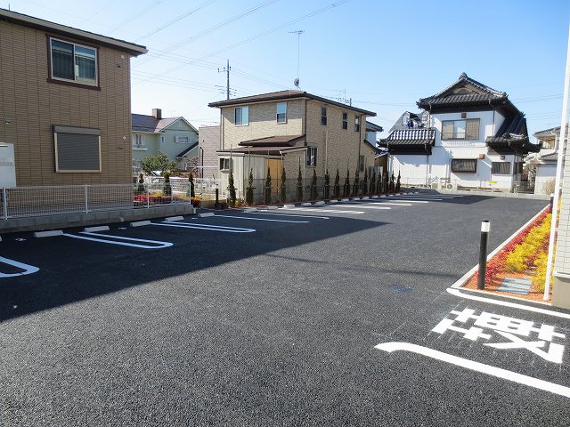 28/30 駐車場