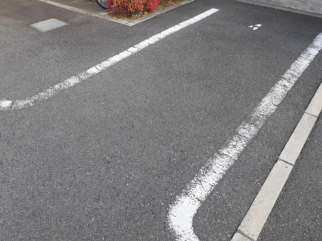 14/20 駐車場