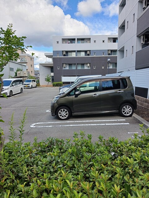14/20 駐車場