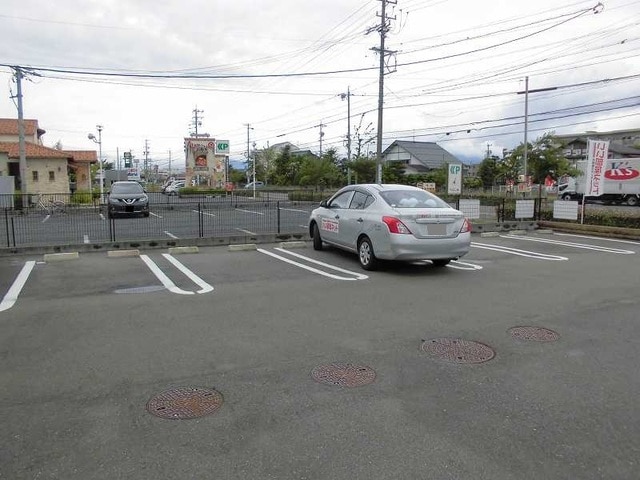 14/20 駐車場