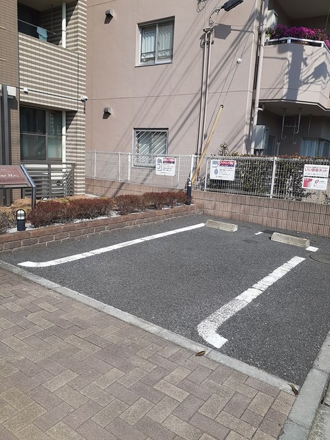 2/8 駐車場