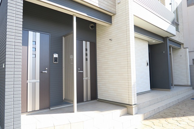 14/22 エントランス