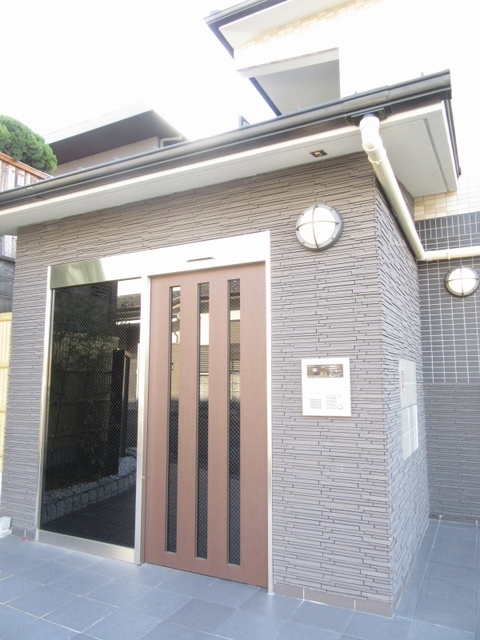 13/20 エントランス