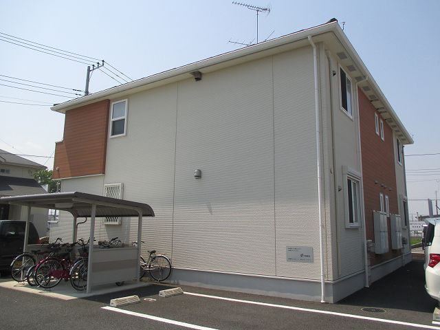 15/28 駐車場