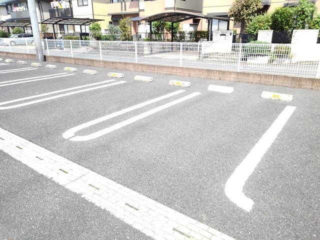 14/22 駐車場