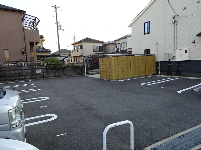 14/20 駐車場
