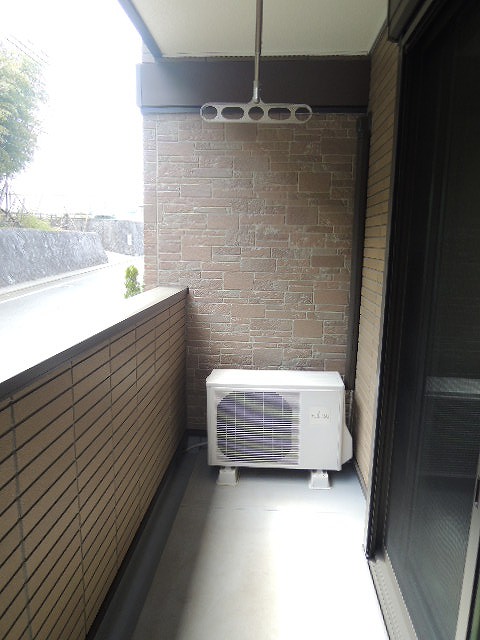 13/20 バルコニー