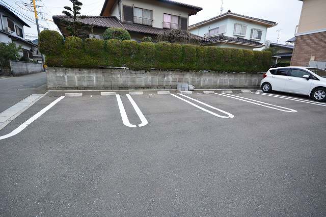 14/20 駐車場