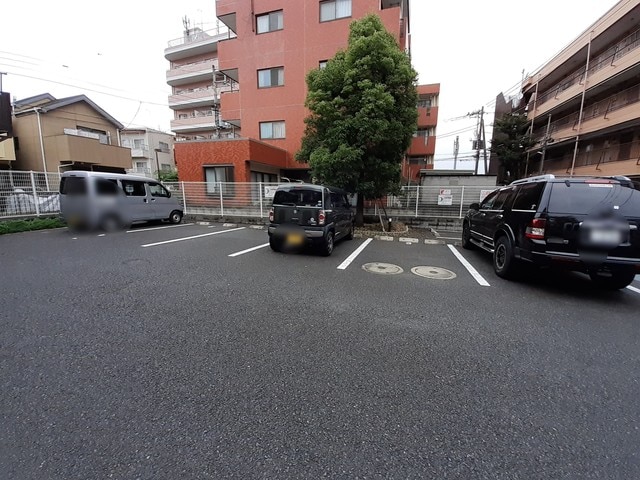 2/10 駐車場