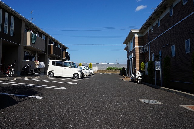 13/22 エントランス