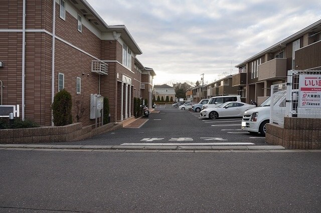 13/22 エントランス