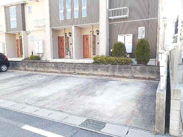 14/20 駐車場