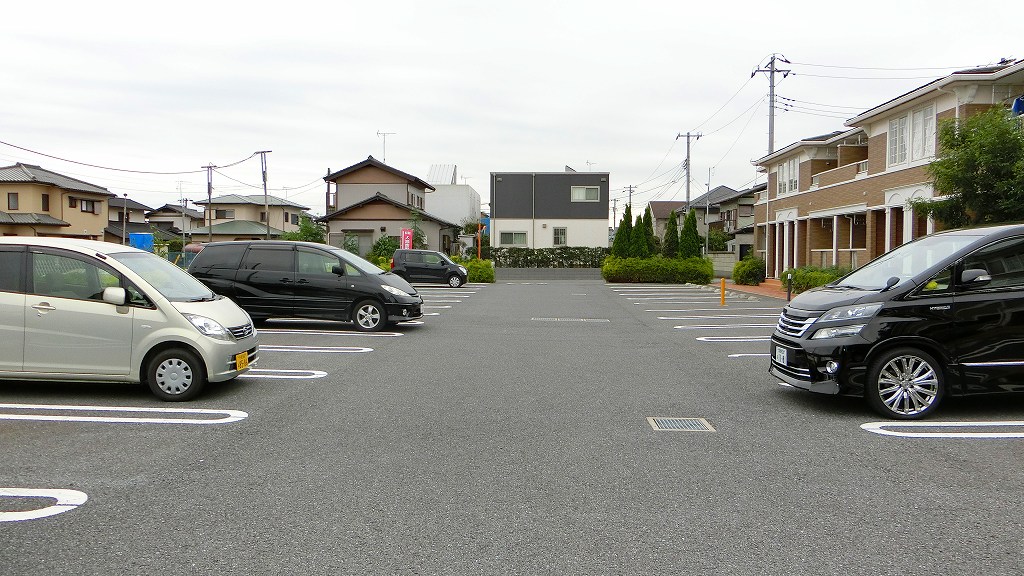 15/23 駐車場