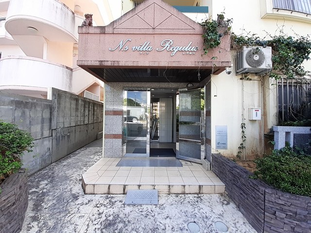 14/20 エントランス