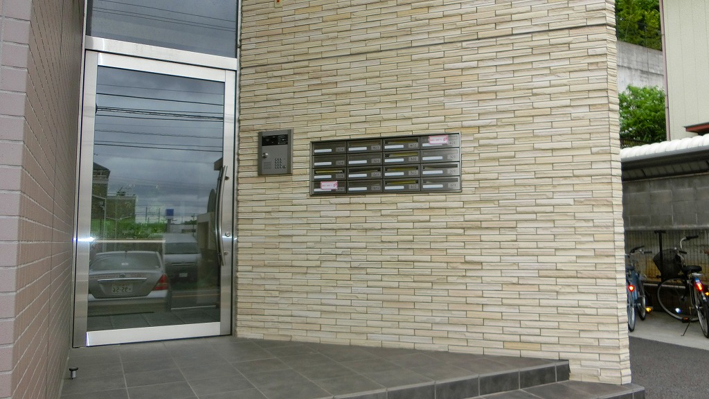 14/20 エントランス