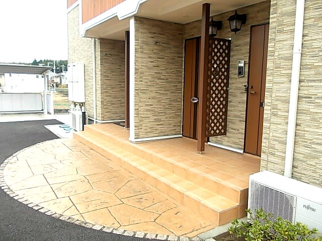 13/20 エントランス