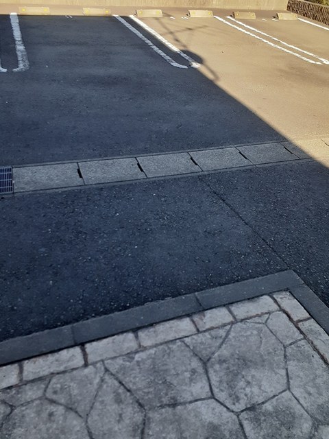 14/20 駐車場