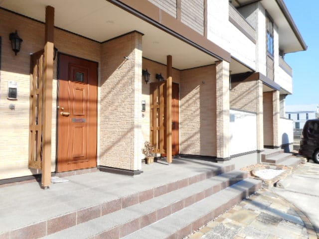 21/30 エントランス