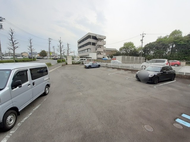 2/10 駐車場