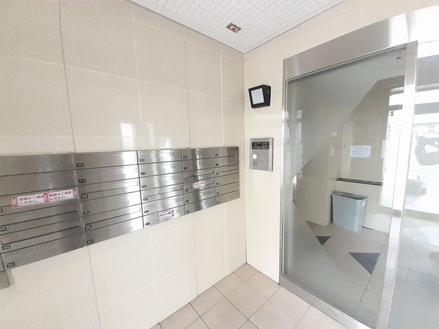 14/22 エントランス