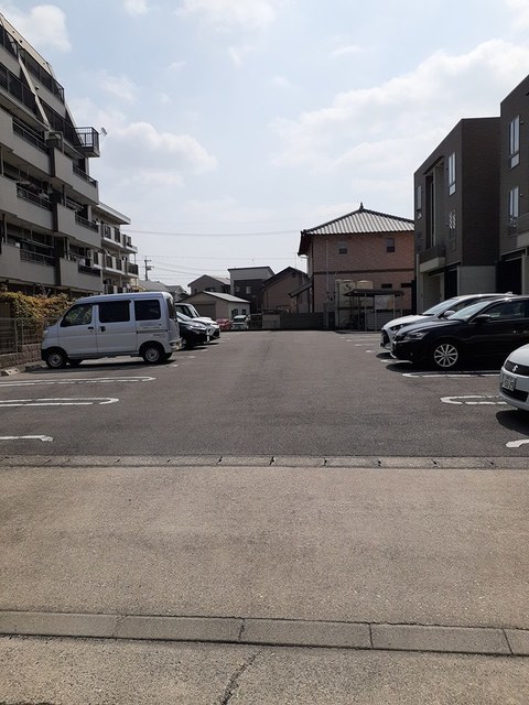 3/10 駐車場