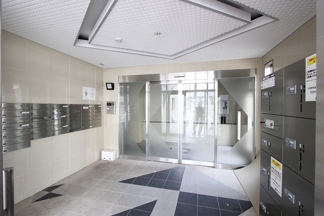 14/22 エントランス