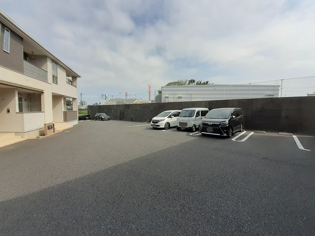 14/20 駐車場
